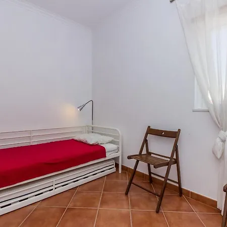 Lota Tatil Evi